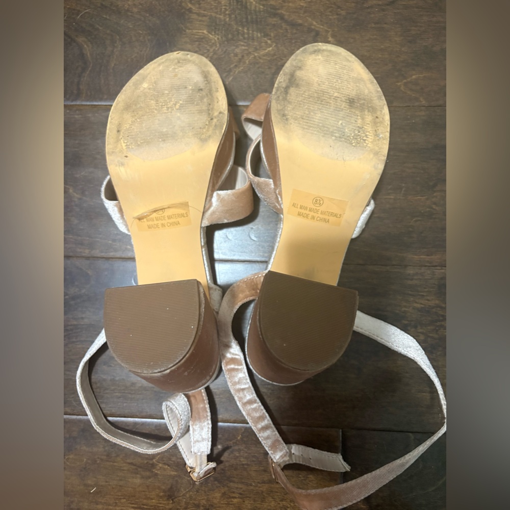 Lulus Velvet Ankle-Strap Block Heel Sandals - Blush - Picture 3 of 3